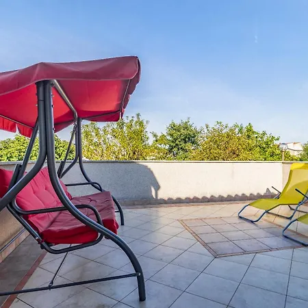 Seasons Apartament *