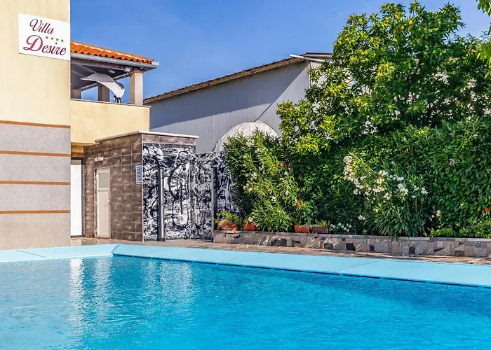 Seasons Apartman Pula